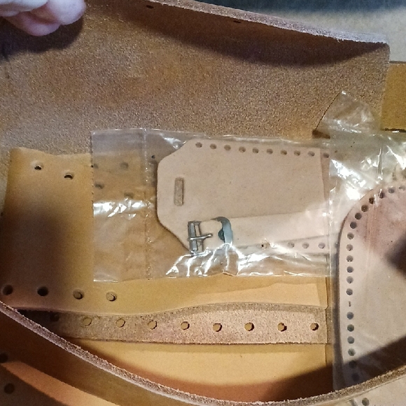 Roamer Handbag Kit with Brown Leather - Picture 14 of 16